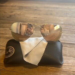 Ray-Ban Gold Aviator Sunglasses with Mirrored Lenses